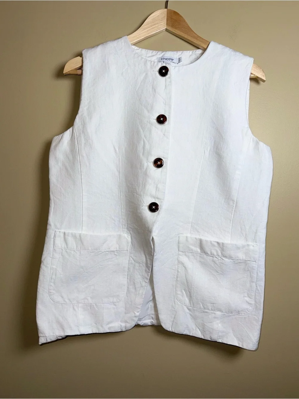 Chicos Linen Button Vest Size 1- L White Coastal Resort Vacation Ethereal Chic